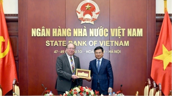 El Reino Unido apoya la ambición de Vietnam de desarrollar un nuevo centro financiero internacional