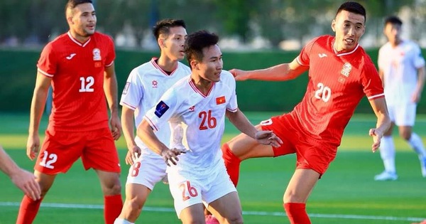 Đội tuyển Việt Nam thua Kyrgyzstan 1-2, HLV Troussier sắp loại 4 cầu thủ