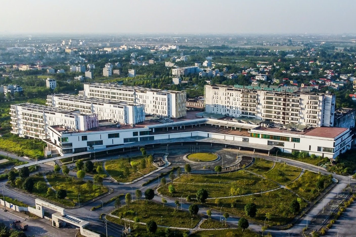 Offizielle Inspektion von zwei Projekten des Bach Mai Hospital und des Viet Duc Hospital, Einrichtung 2