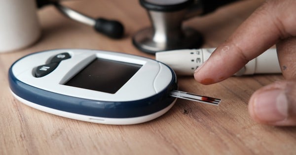 Cách kiểm soát đường huyết và giảm cholesterol hiệu quả