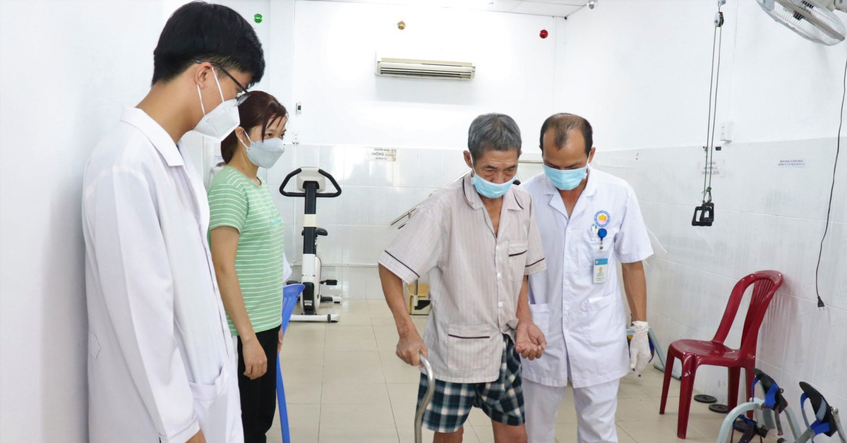 Escasez de recursos humanos en el campo de la rehabilitación de pacientes en Vietnam