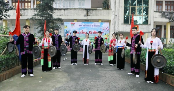 Discover "Colors of the Highlands" at the experience day of the Central Ethnic University Preparatory School