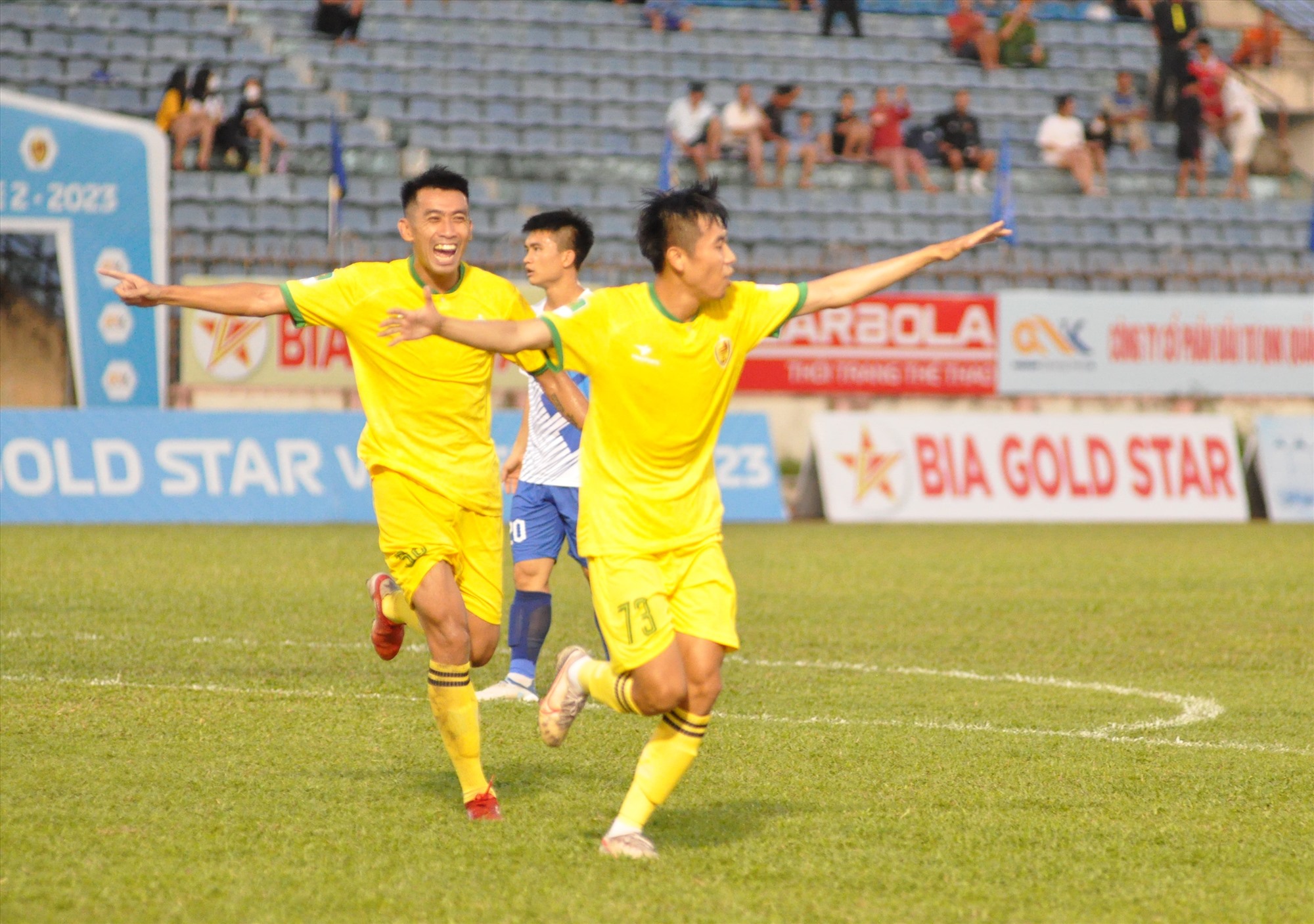 Bàn thắng của Quang Huy (73) giúp Quảng Nam khai thông bế tắc. Ảnh: T.V