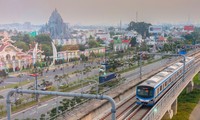 Recreación del metro Ben Thanh - Suoi Tien con frutas especiales