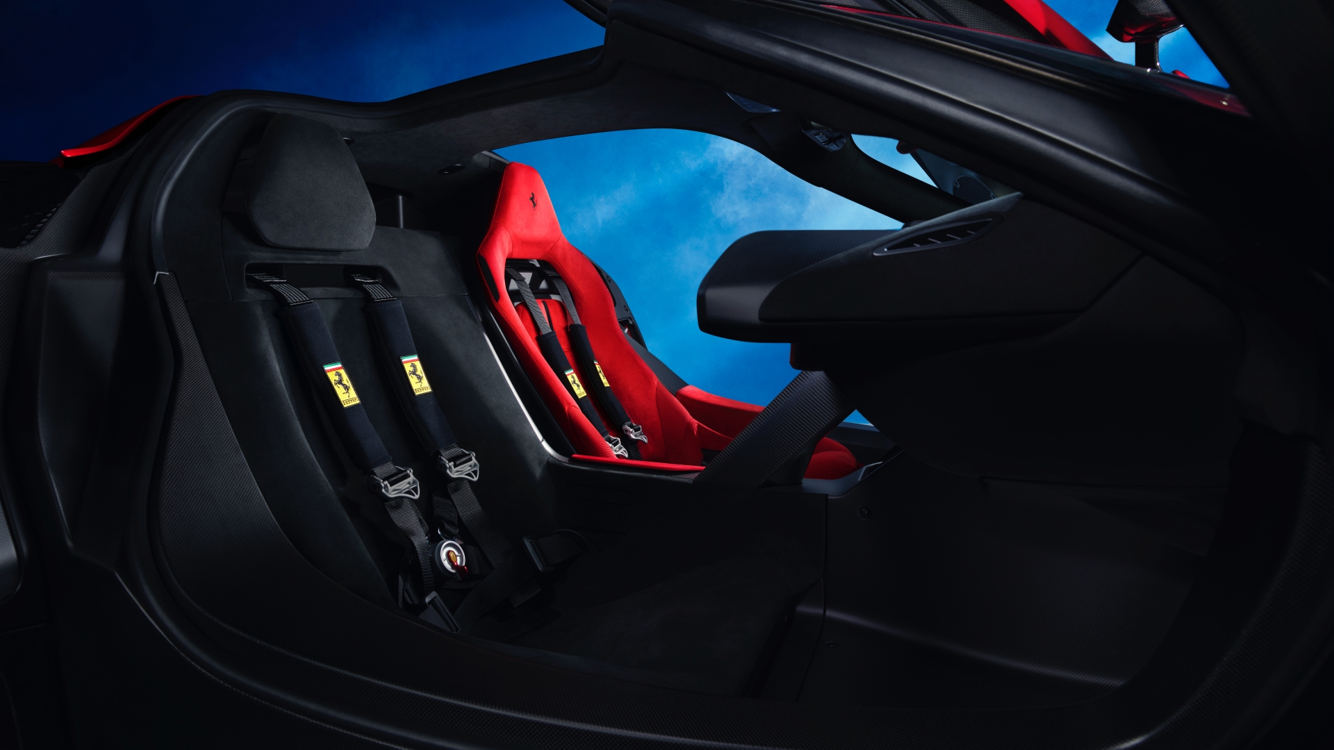 ferrari f80 самый мощный гибридный суперкар из всех, что есть в лошадиных силах, стоит около 100 миллиардов донгов, фото 4