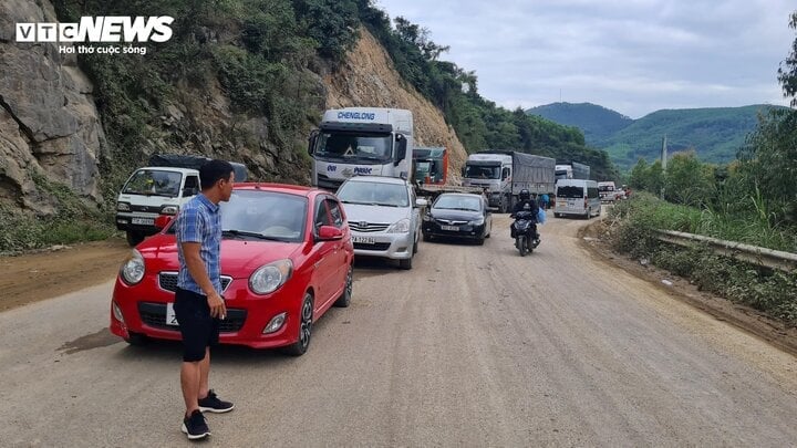 Le convoi était bloqué au col d'An Khe.