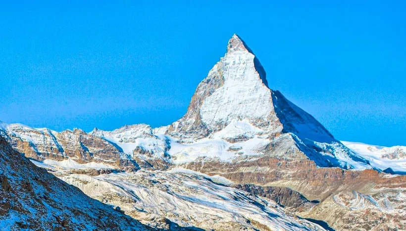 Swiss Airlines rescata a dos alpinistas vietnamitas