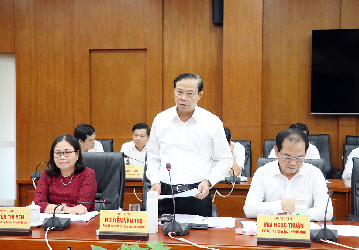 Chairman of the Provincial People's Committee Nguyen Van Tho suggested that Ba Ria-Vung Tau must be a center for training high-quality human resources in the oil and gas industry.