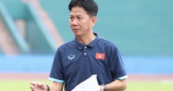 « Les joueurs U.17 regardent les U22 Vietnam jouer aux SEA Games pour apprendre »