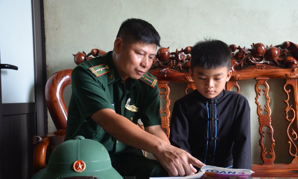 Les gardes-frontières de Quang Ninh « entretiennent » une frontière durable