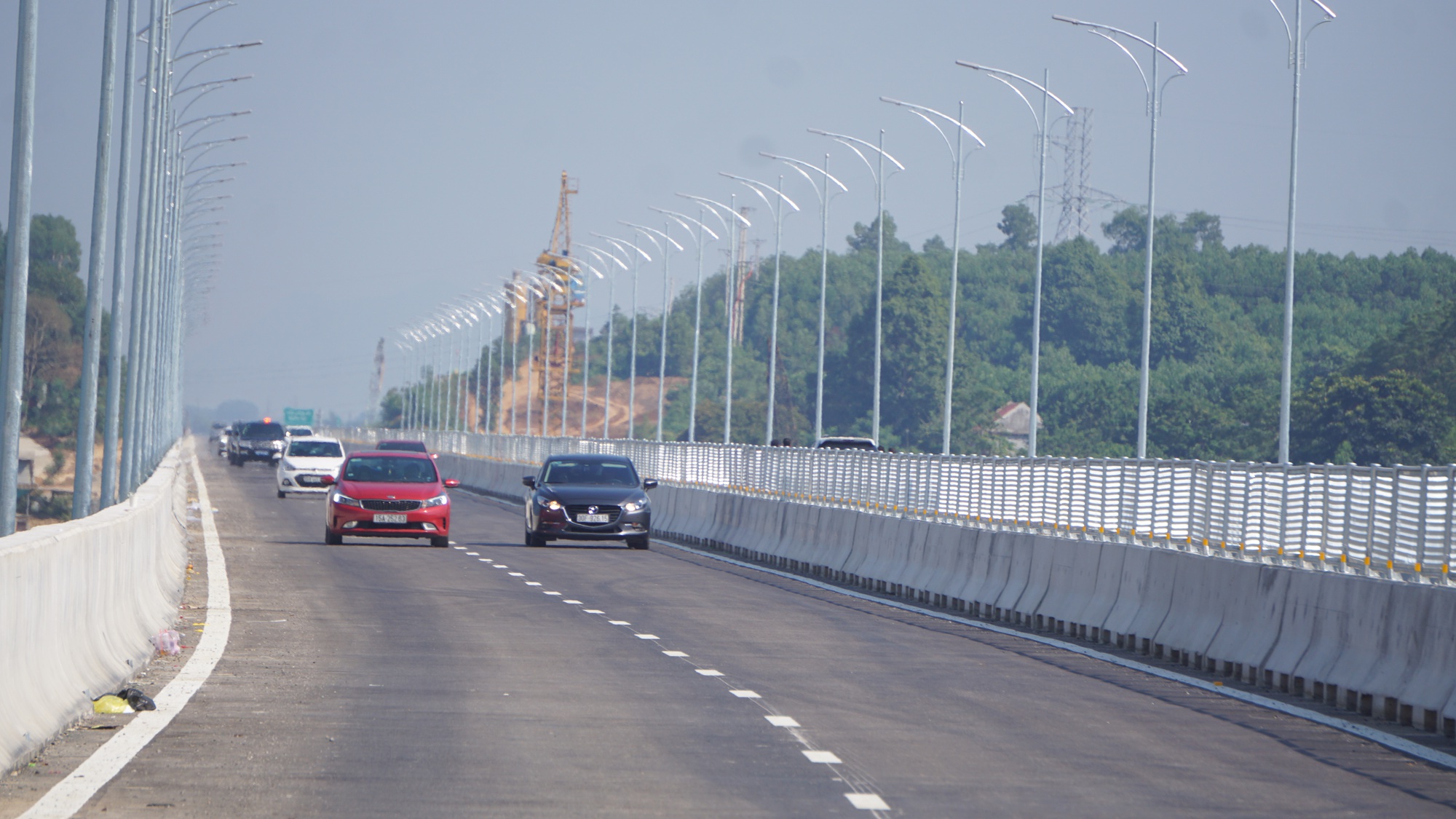 Cao tốc Thanh Hóa - Nghệ An thông thoáng trong ngày đầu thông xe - Ảnh 11.