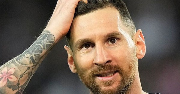 La Liga approves financial plan allowing Barcelona to negotiate with Messi