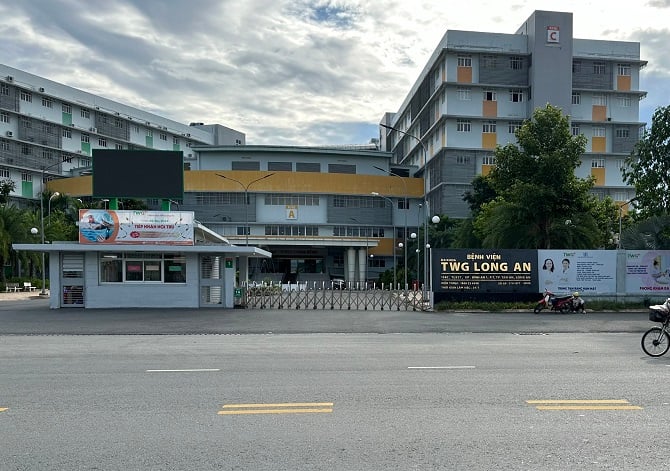 El Hospital de Maternidad y Pediatría de Long An enfrenta dificultades y debe 16 mil millones de VND en salarios