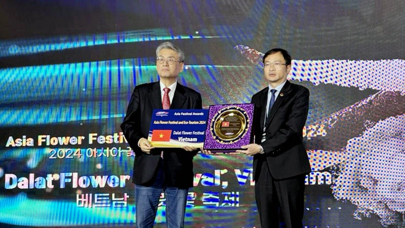 Dalat awarded Asian Festival City award