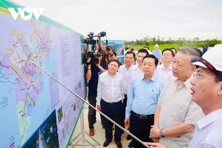 អគ្គលេខាធិការដ្ឋាន​ត្រួតពិនិត្យ​គម្រោង​ផ្លូវ​ល្បឿន​លឿន​ កៅឡាន - អានហ៊ូវ។