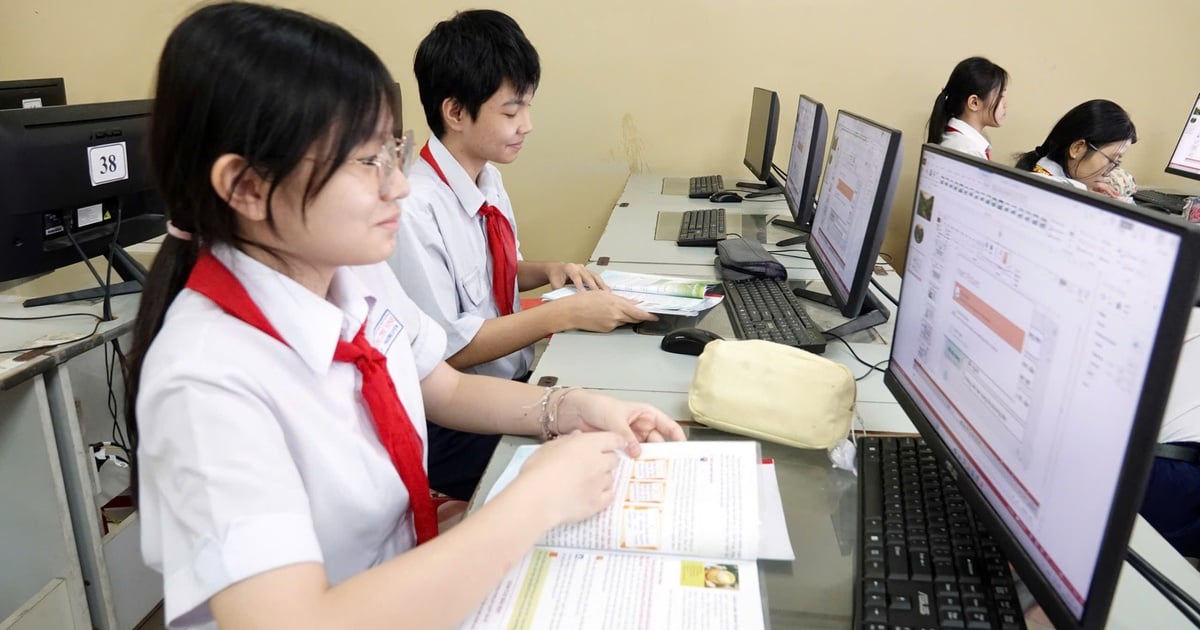 Ho Chi Minh City officially announced free secondary school tuition