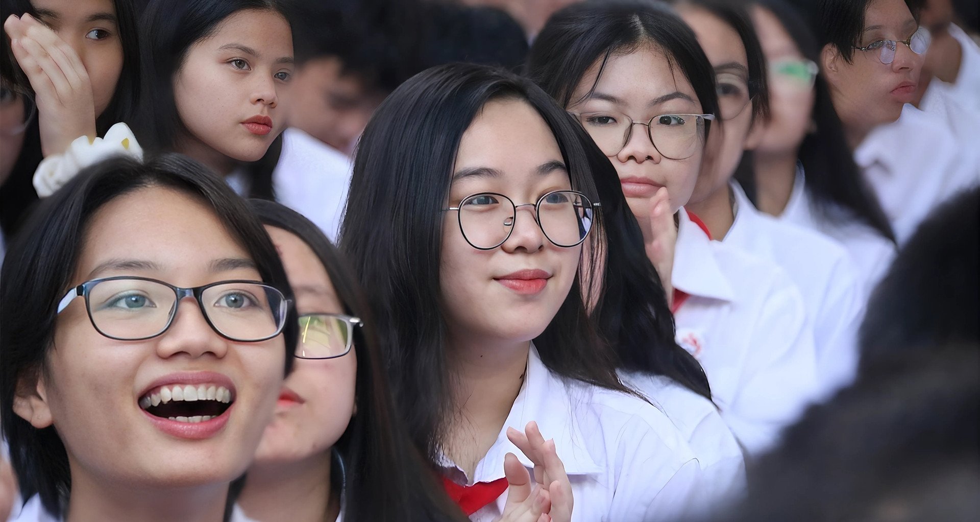 '외국인과 소통할 때 영어 선생님이 말을 더듬는다'