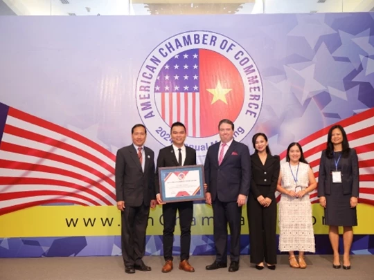 Herbalife Vietnam receives Corporate Social Responsibility award for 7th consecutive year