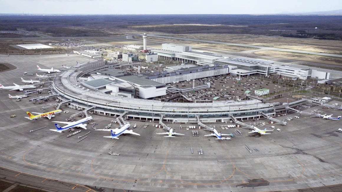 日本の空港で行方不明になった写真 1