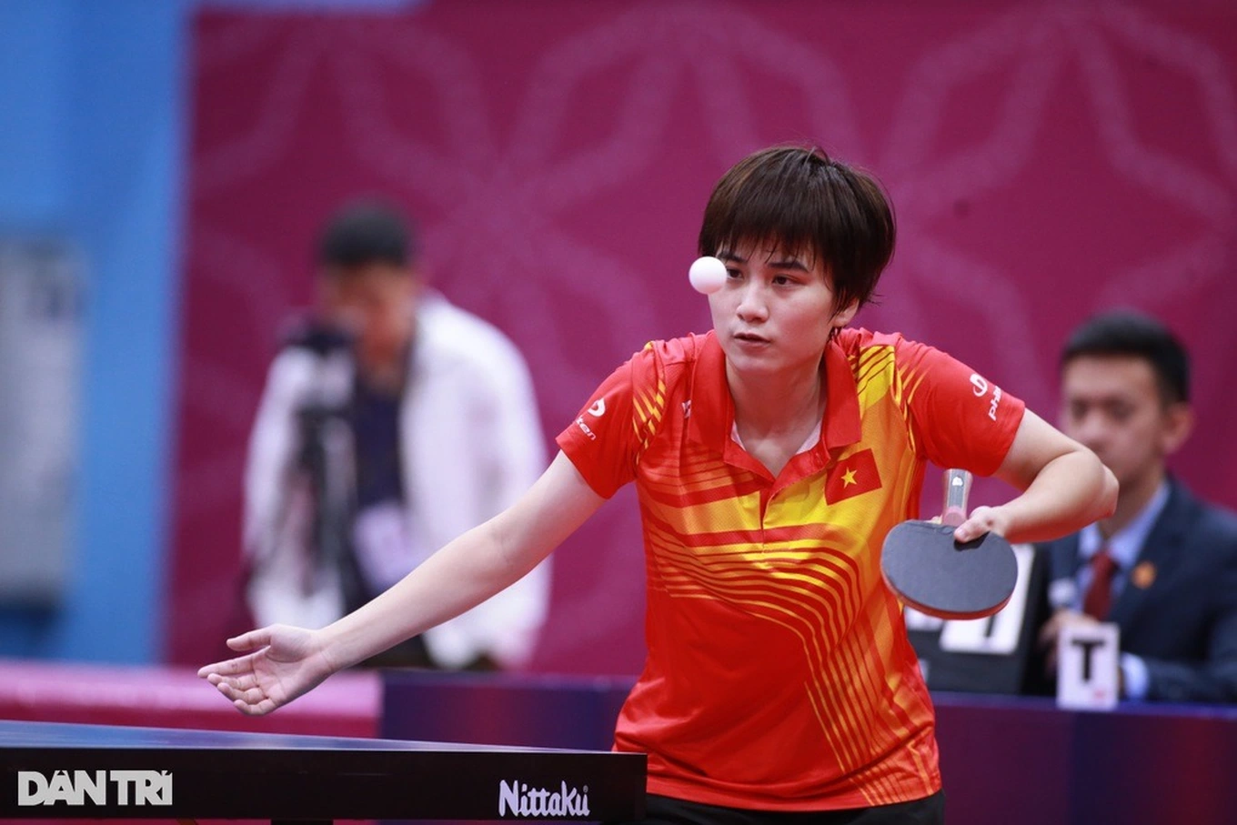 Dieu Khanh excellently won gold medal at Southeast Asian table tennis tournament