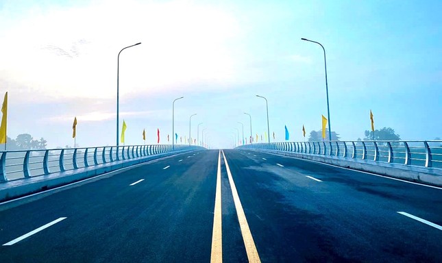 Opening of 2 traffic projects worth 4,300 billion in Binh Duong photo 3