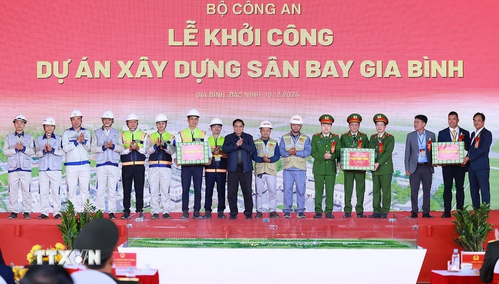 ttxvn-_thu_tuong_pham_minh_chinh_du_le_khoi_cong san_bay_gia_binh5 (4).jpg