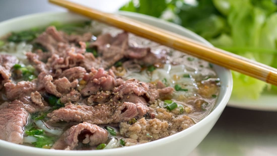 Le pho vietnamien est honoré par CNN comme le plat avec la meilleure sauce du monde 1.jpg