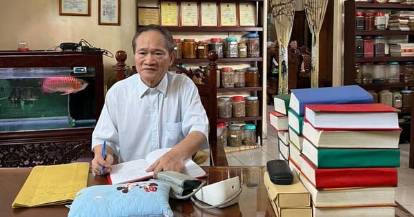 A talented and dedicated physician in Trang Bom town