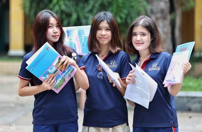 Kandidaten legen am 29. Juni in Ho-Chi-Minh-Stadt die Abiturprüfung ab. Foto: Quynh Tran