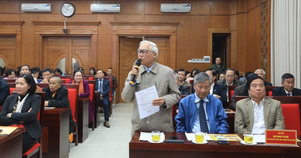 Die Delegierten nahmen an der Diskussion auf der 2. Konferenz des Komitees der Vietnamesischen Vaterländischen Front in Hanoi teil, 18. Amtszeit, Amtszeit 2024-2029