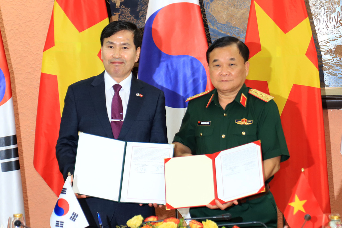 Vietnam y Corea del Sur promueven cooperación en industria de defensa y comercio militar