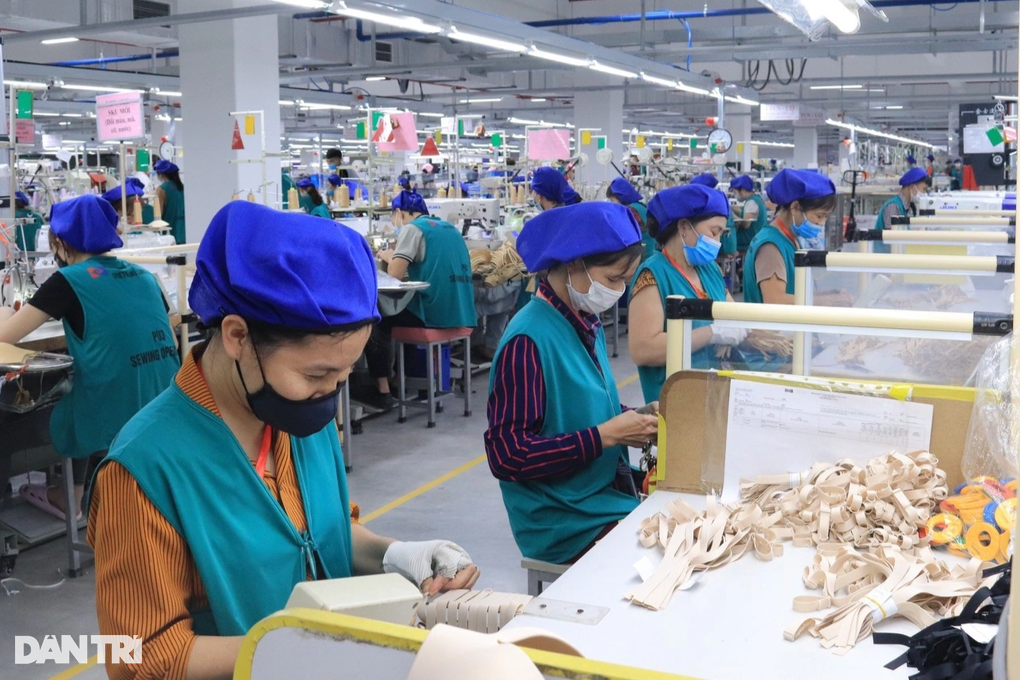 Đề xuất tăng lương tối thiểu 6,5%-7,3% - 2