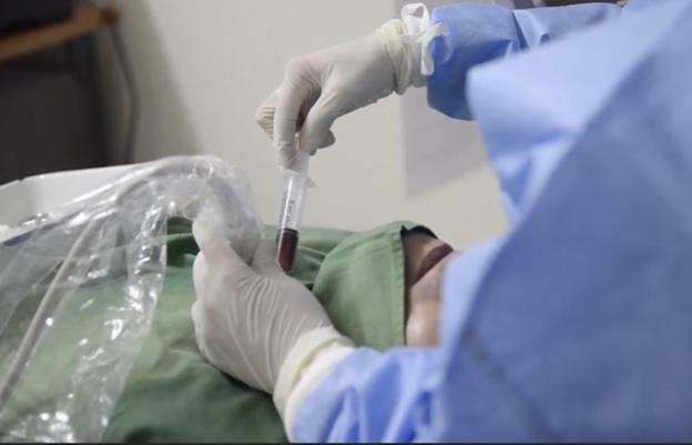 Injection en établissement privé pour traiter le cancer de la thyroïde chez les femmes atteintes de zona, photo 1