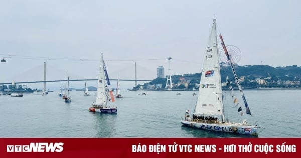 Round the world yacht race restarts from Ha Long