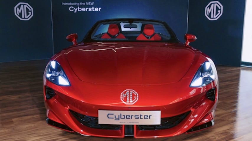 Morris Garages MG returns to the car market with the MG Cyberster image 2