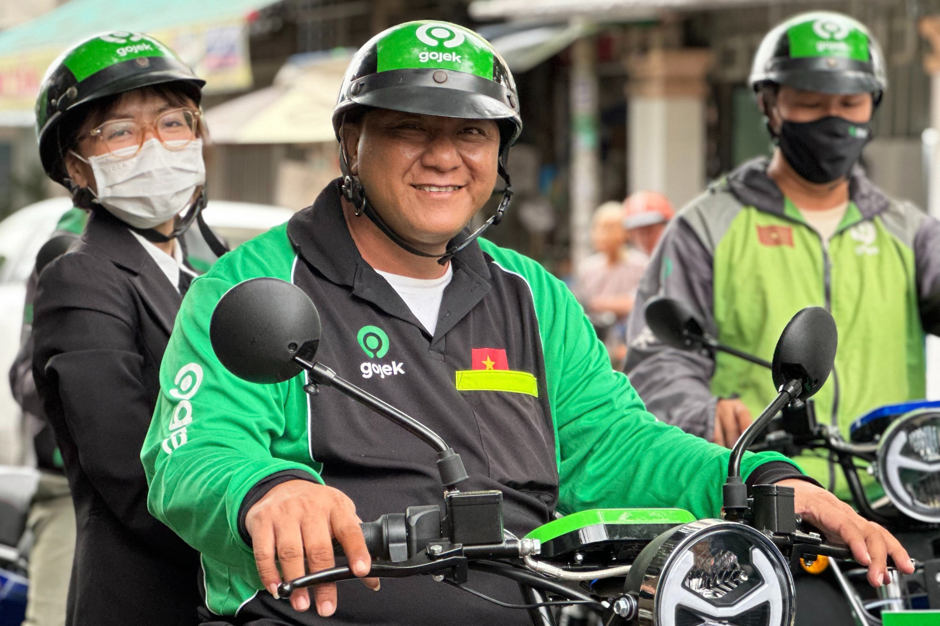 ผู้ขับขี่ Gojek จะใช้รถยนต์ไฟฟ้าที่ผลิตในเวียดนาม