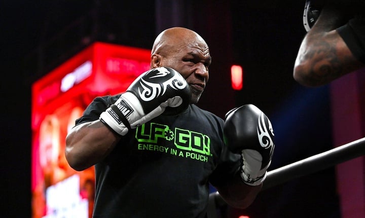 Mike Tyson is preparing to return at the age of 58. (Photo: Getty Images)