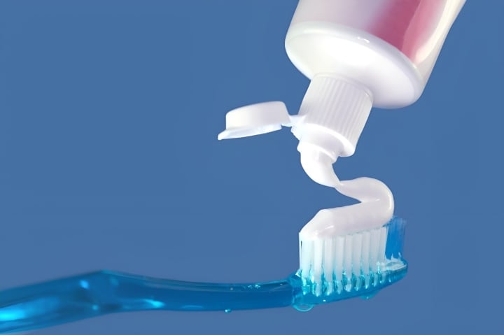 ¿Cuál es el efecto de aplicar pasta de dientes en las plantas de los pies? - 1