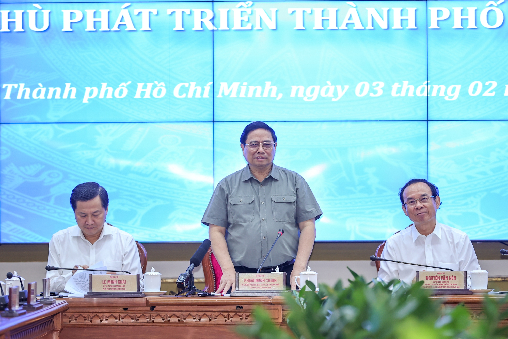 Thủ tướng: Phân cấp tối đa cho TPHCM, triển khai Nghị quyết 98 nhanh hơn, hiệu quả hơn- Ảnh 1.