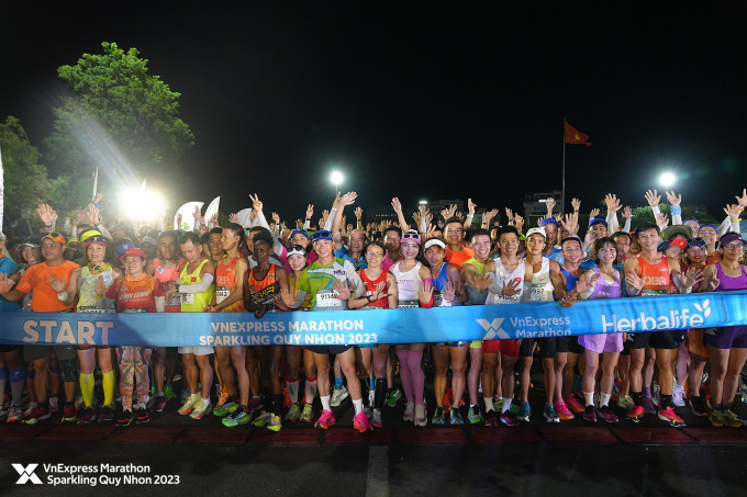 Runners waiting to start at VM Quy Nhon 2023. Photo: VM