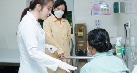 La microcirugía salva a un paciente con cáncer de lengua