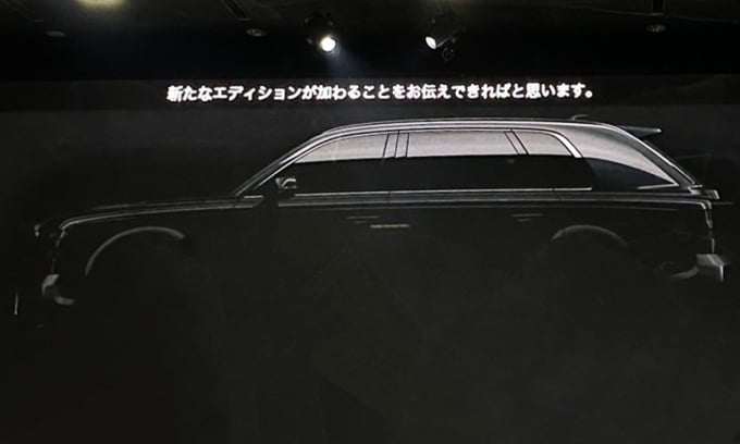 Toyota Century SUV lộ diện