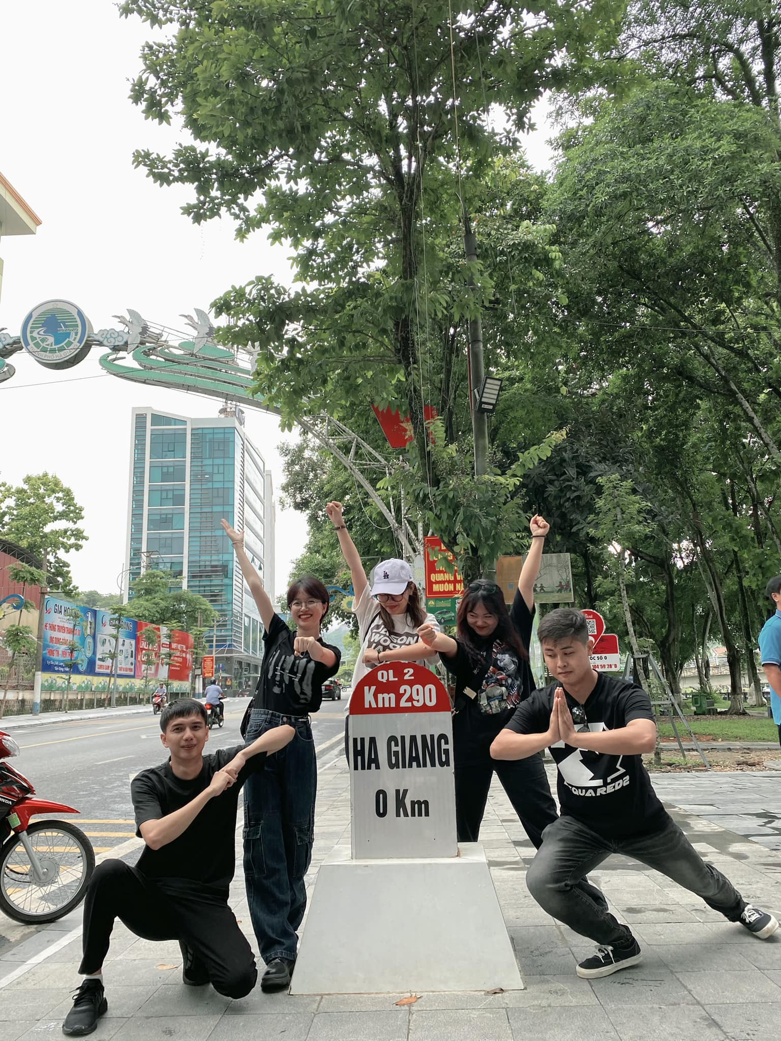 Dân tình đua nhau 'truy lùng' que kem hình cột mốc Hà Giang đang hot rần rần- Ảnh 11.