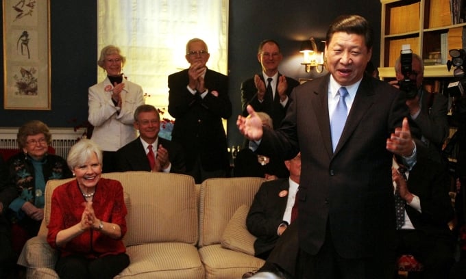 習近平主席は2012年、米国アイオワ州マスカティンで旧友のグループを訪問した。写真：ロイター