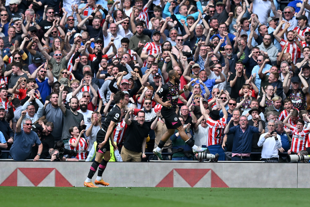 Ngoại hạng Anh: Gục ngã trên sân nhà trước Brentford, Tottenham đối mặt mùa giải khủng hoảng - Ảnh 2.