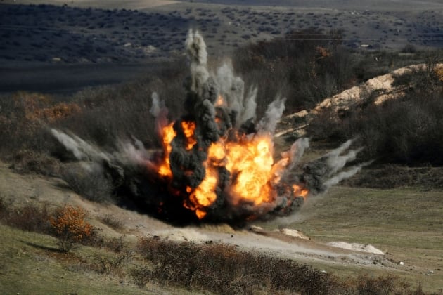 Mundo - Un ataque de precisión del Su-34 ruso destruye un puesto de mando ucraniano en dirección a Kupyansk