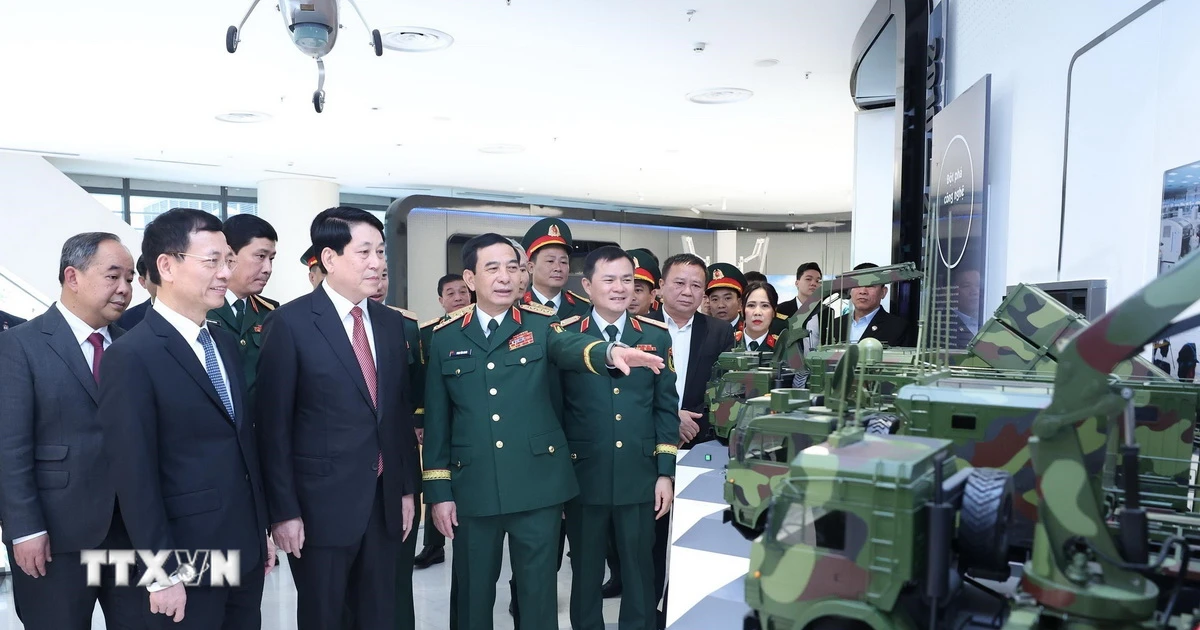 President awards title of Hero of the People's Armed Forces to Viettel Aerospace Institute