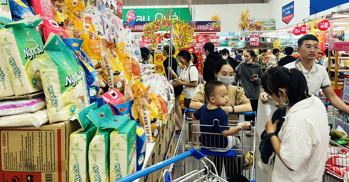 Le marché du Têt commence à s'animer