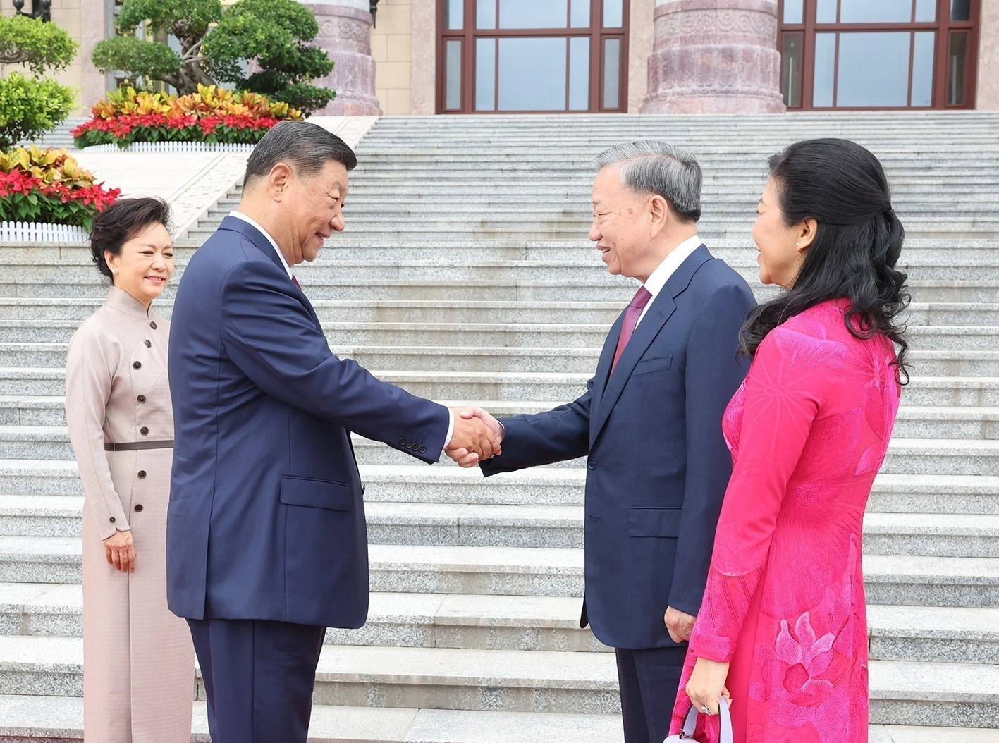 China welcomes General Secretary and President To Lam with many exceptions