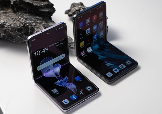 OPPO Find N2 Flip